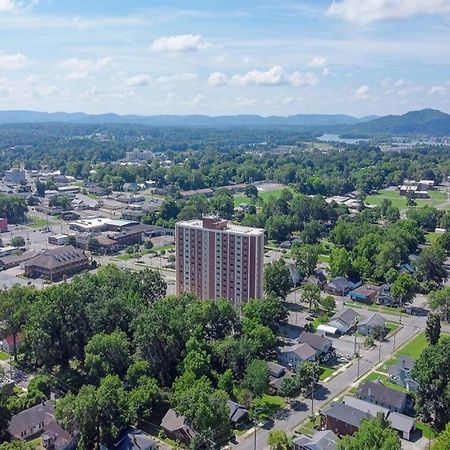 Newly Renovated 1 Bedroom Apartment Near Downtown Gadsden Bagian luar foto