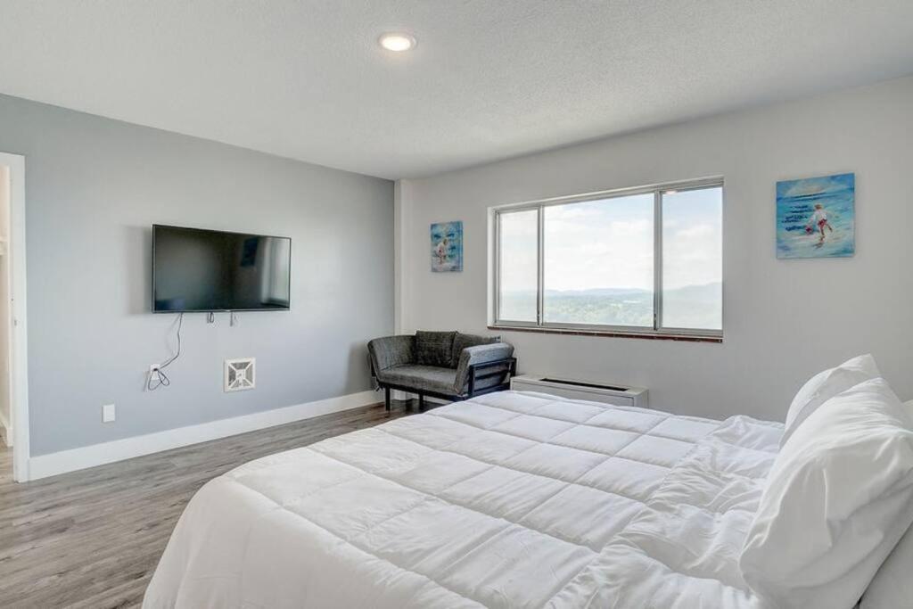 Newly Renovated 1 Bedroom Apartment Near Downtown Gadsden Bagian luar foto